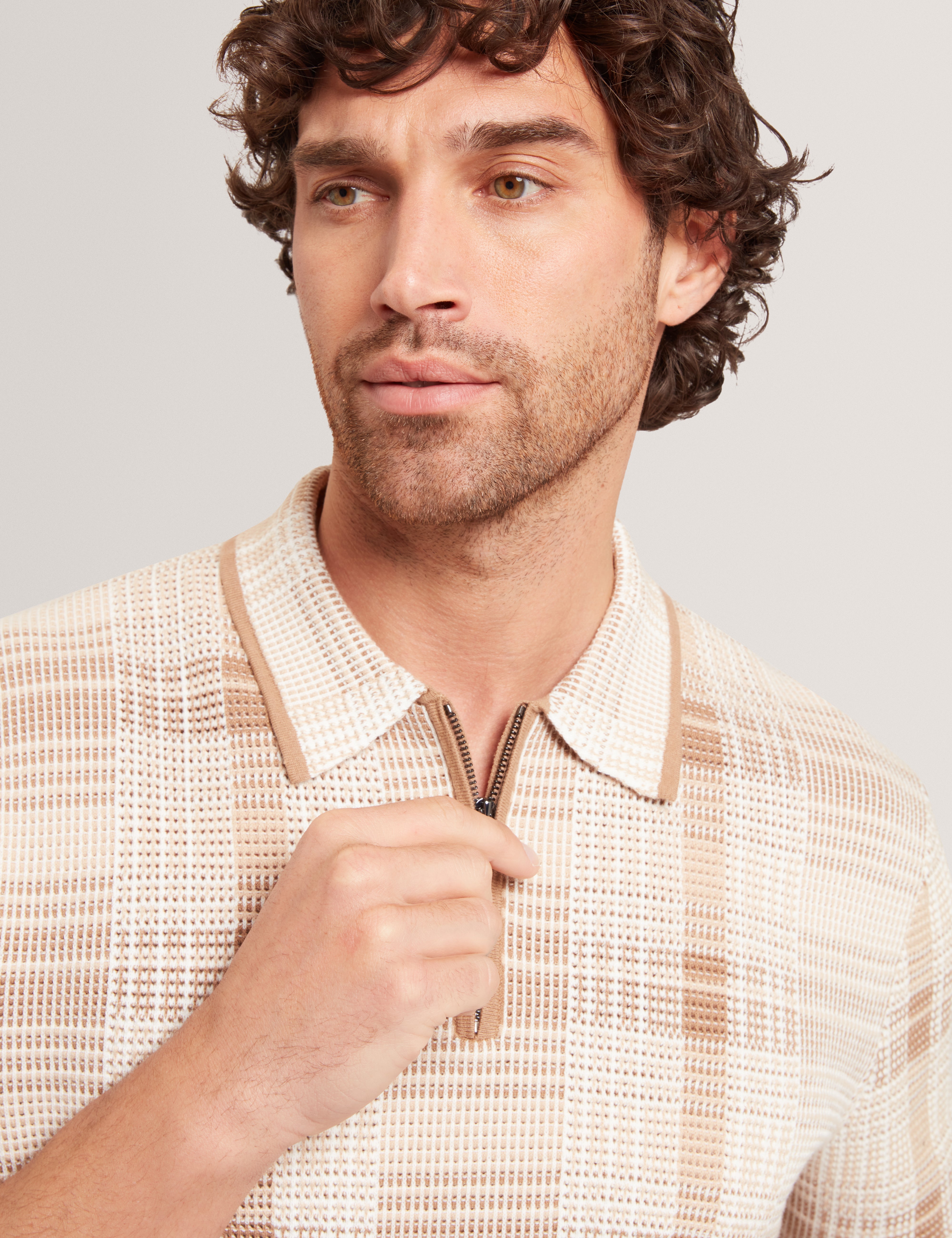 Halpirt Ss Check Stitch Zip Neck Polo Taupe