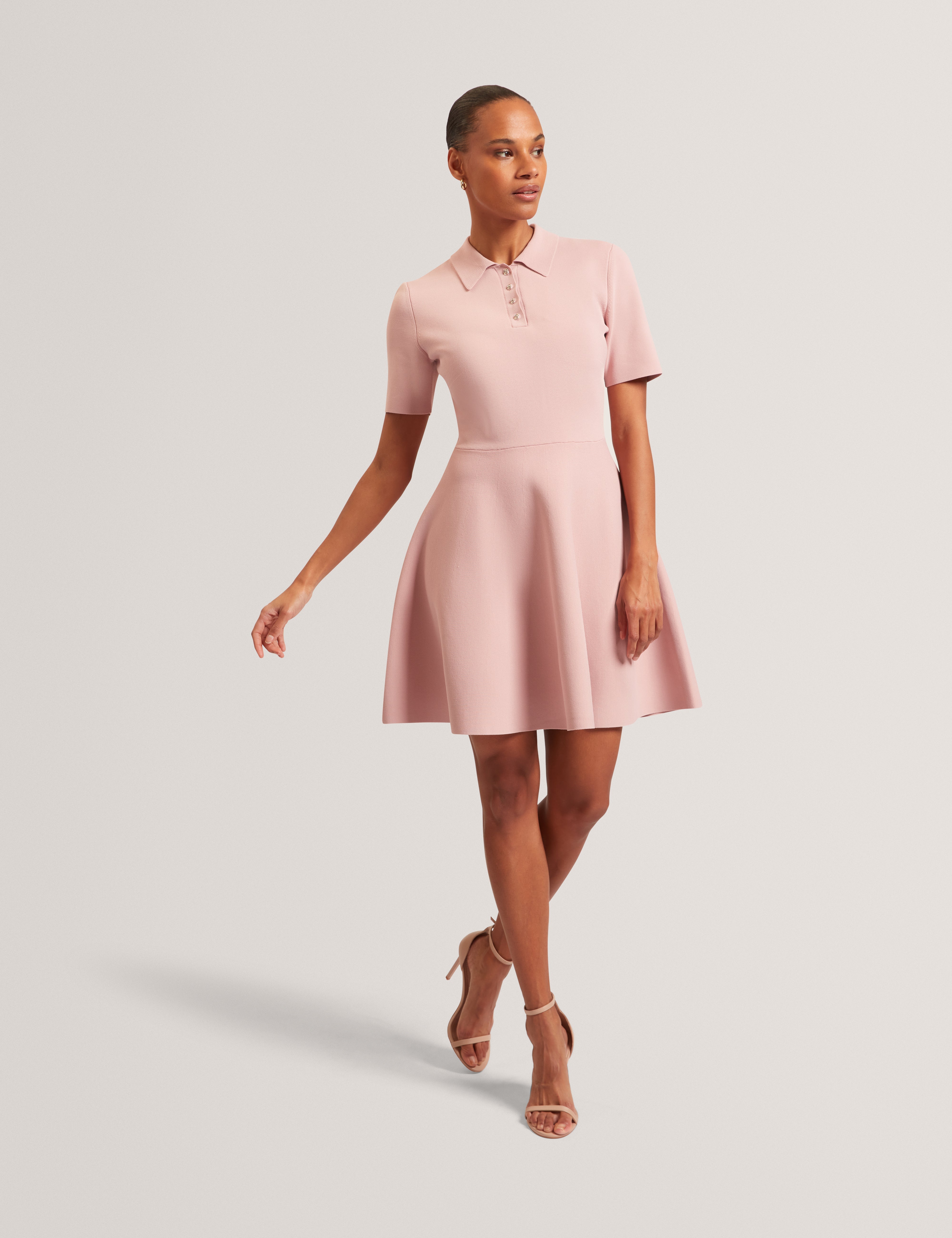 فستان بولو قصير الأكمام من روندا، محبوك، لون وردي داكن