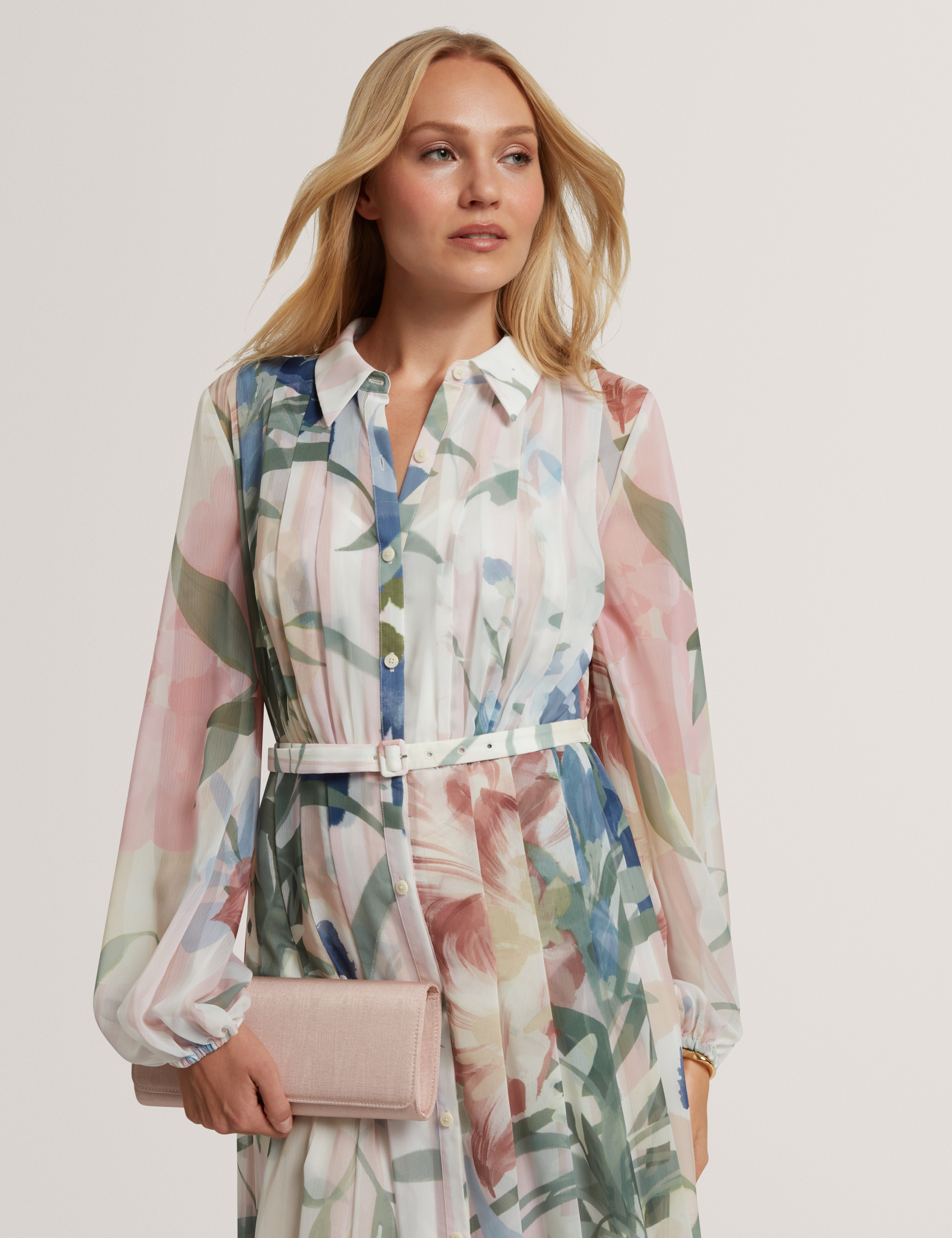 فستان قميص مطبوع متوسط ​​الطول مطوي من أرنيا، وردي