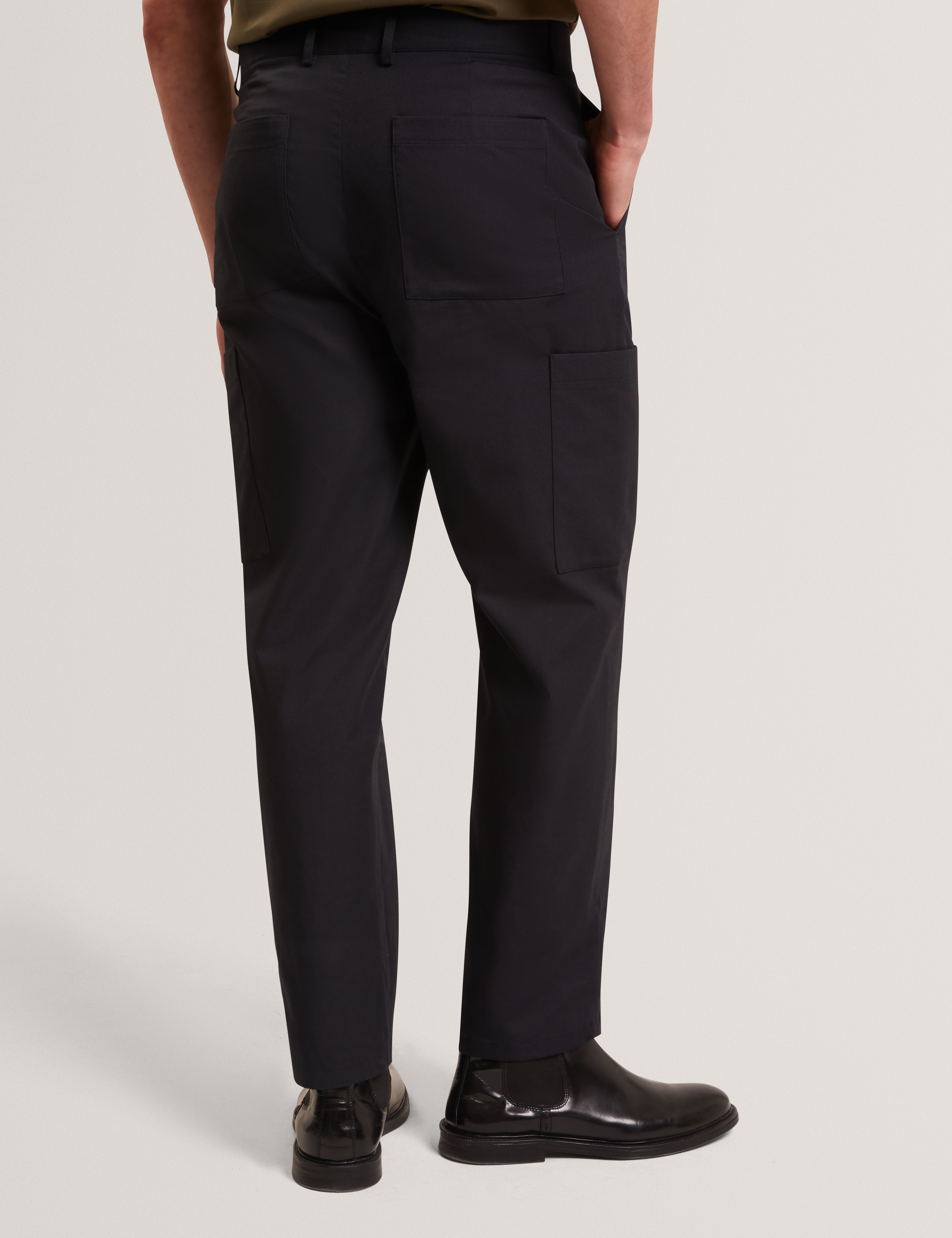 Portyal Casual Crop Taper Black