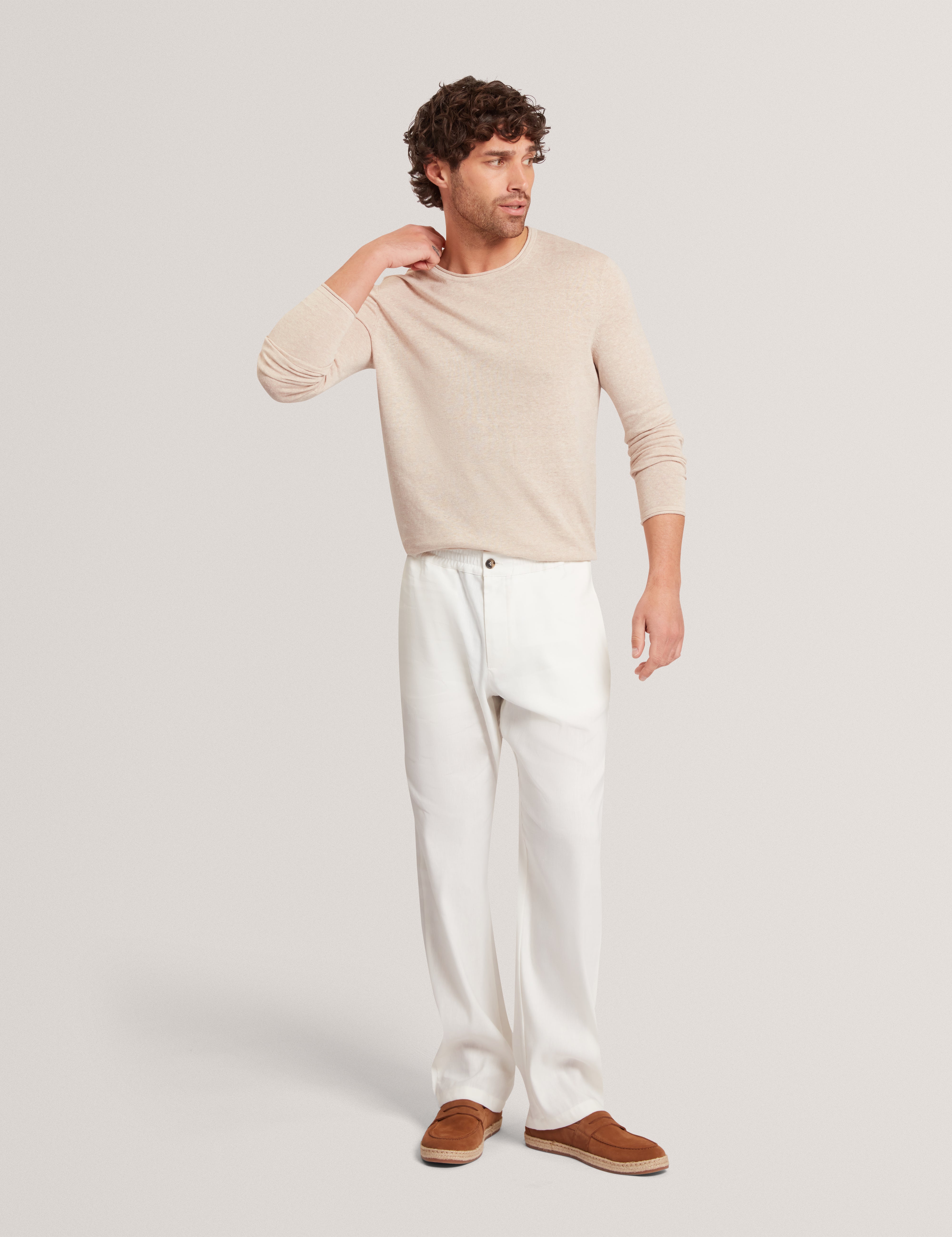 Yaen Long Sleeve Linen Blend Roll Edge Crew Taupe