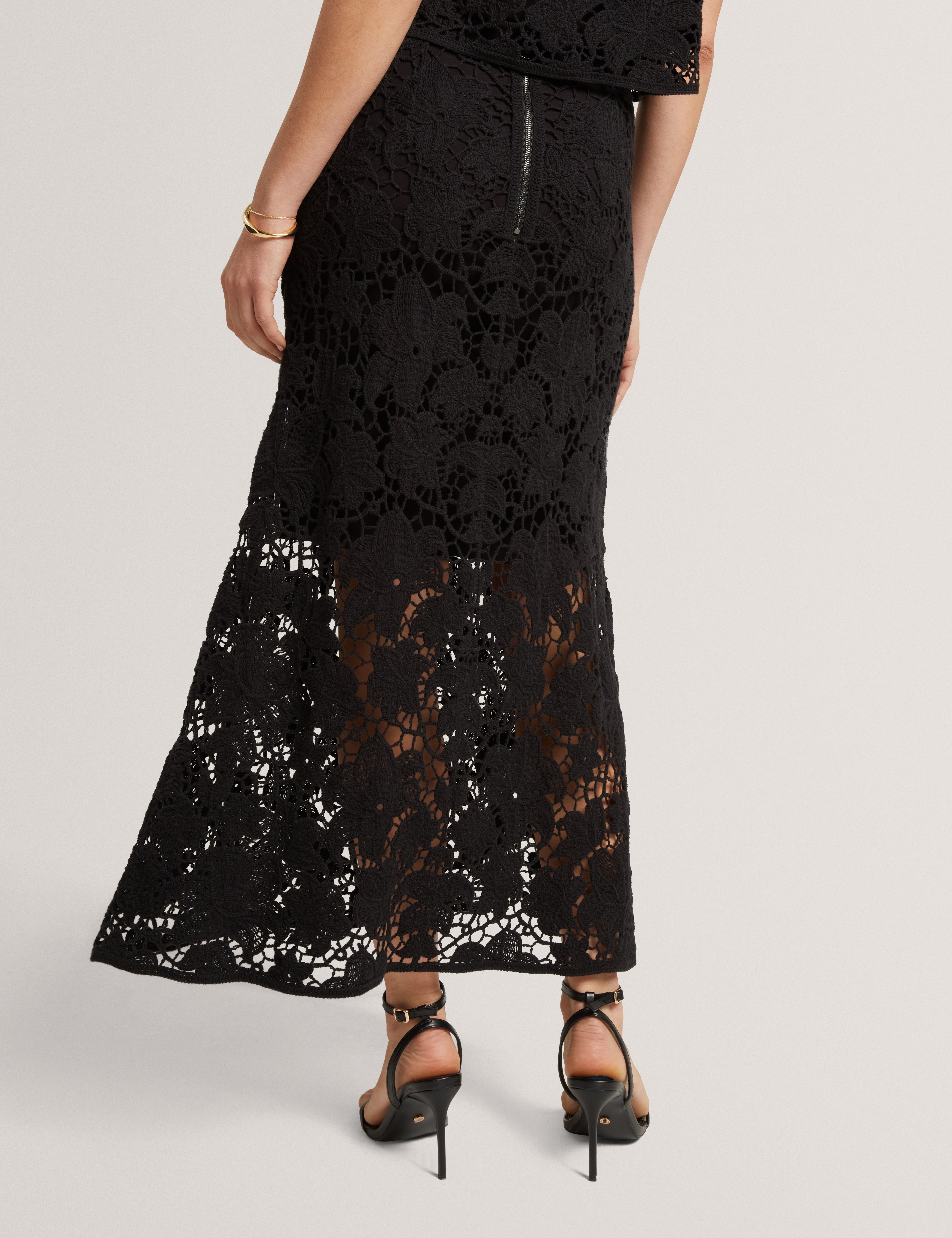 Aphria Crochet Knit Midi Flared Skirt Black