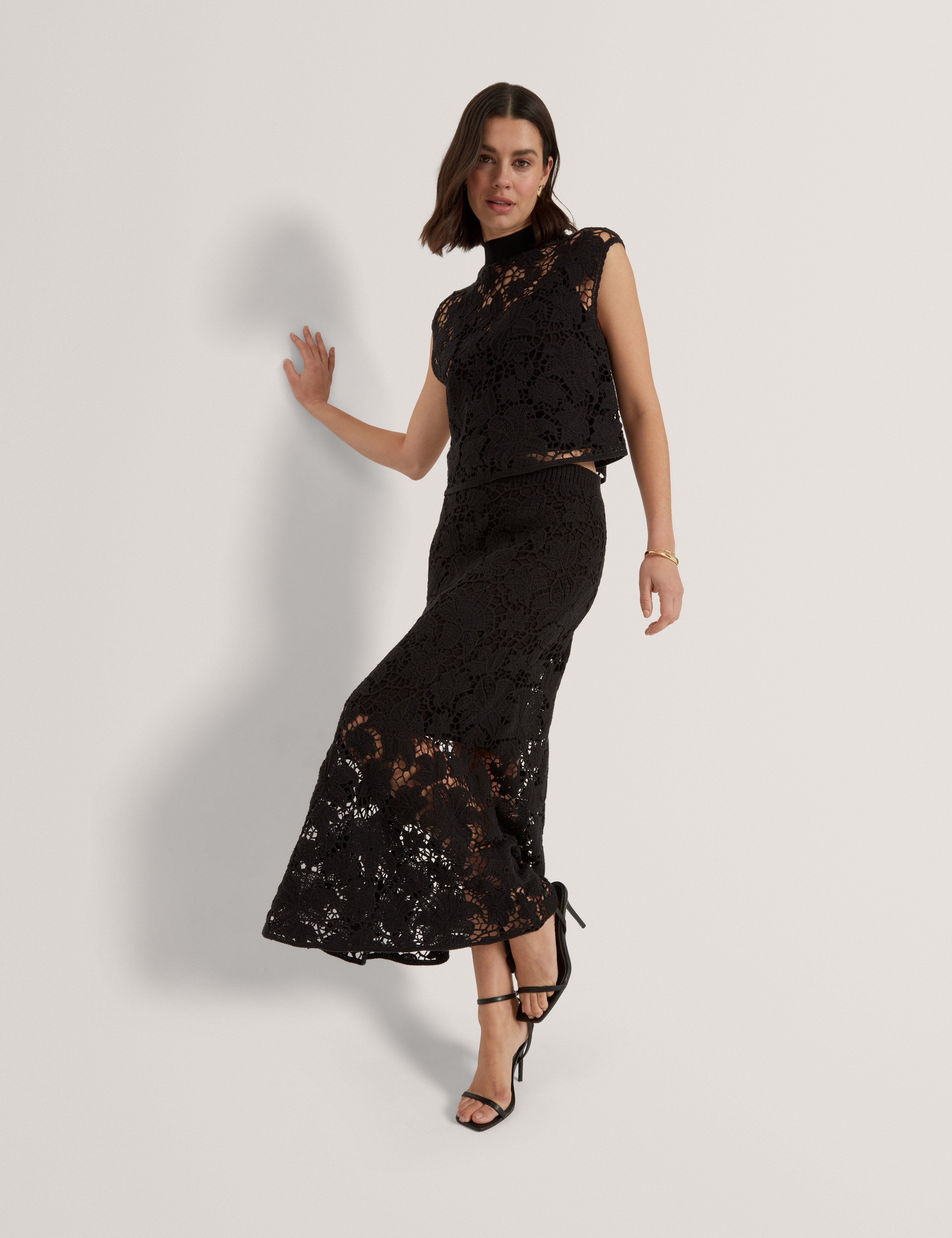 Aphria Crochet Knit Midi Flared Skirt Black