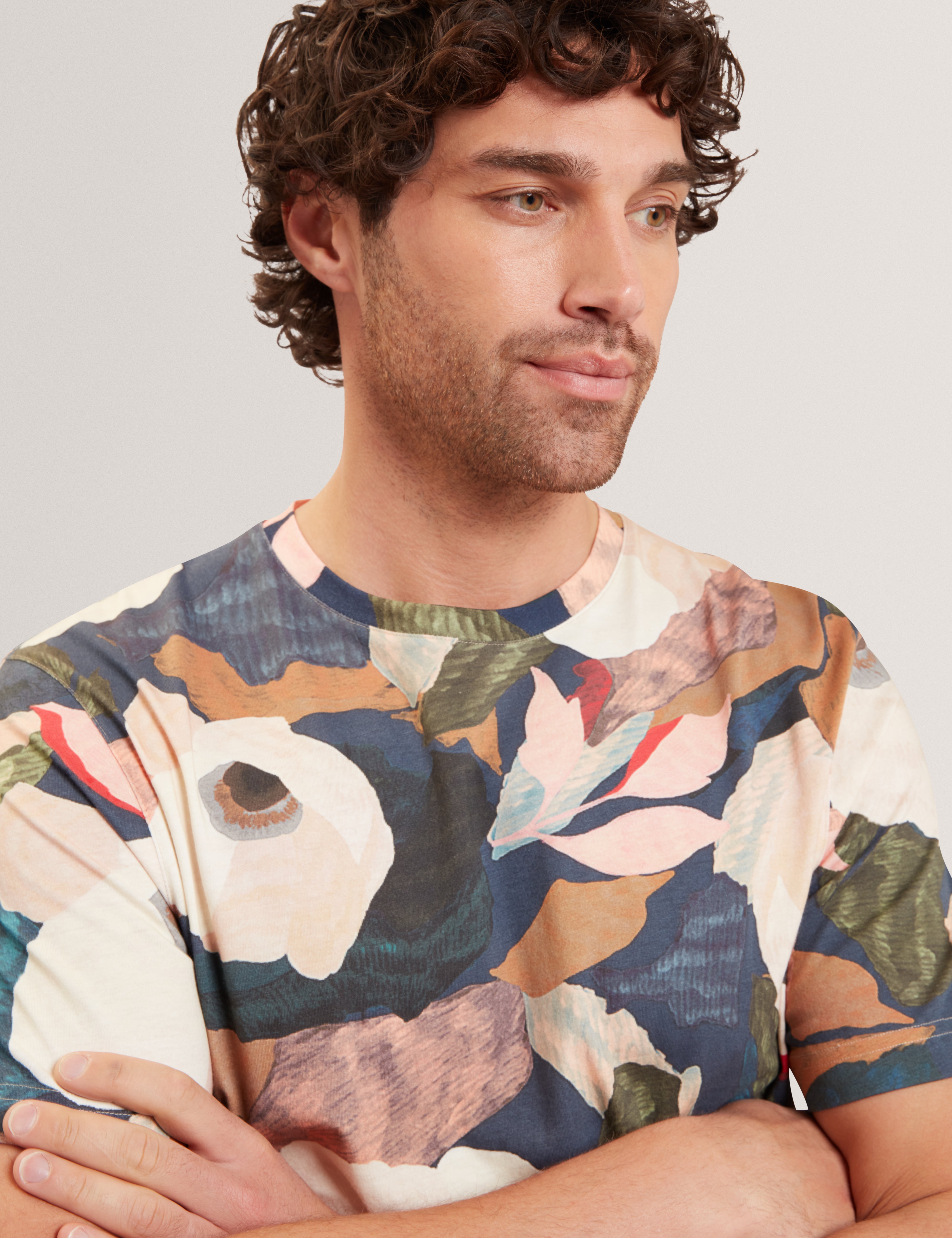 Dowlle Short Sleeve Linen Blend Floral T-Shirt Multicol