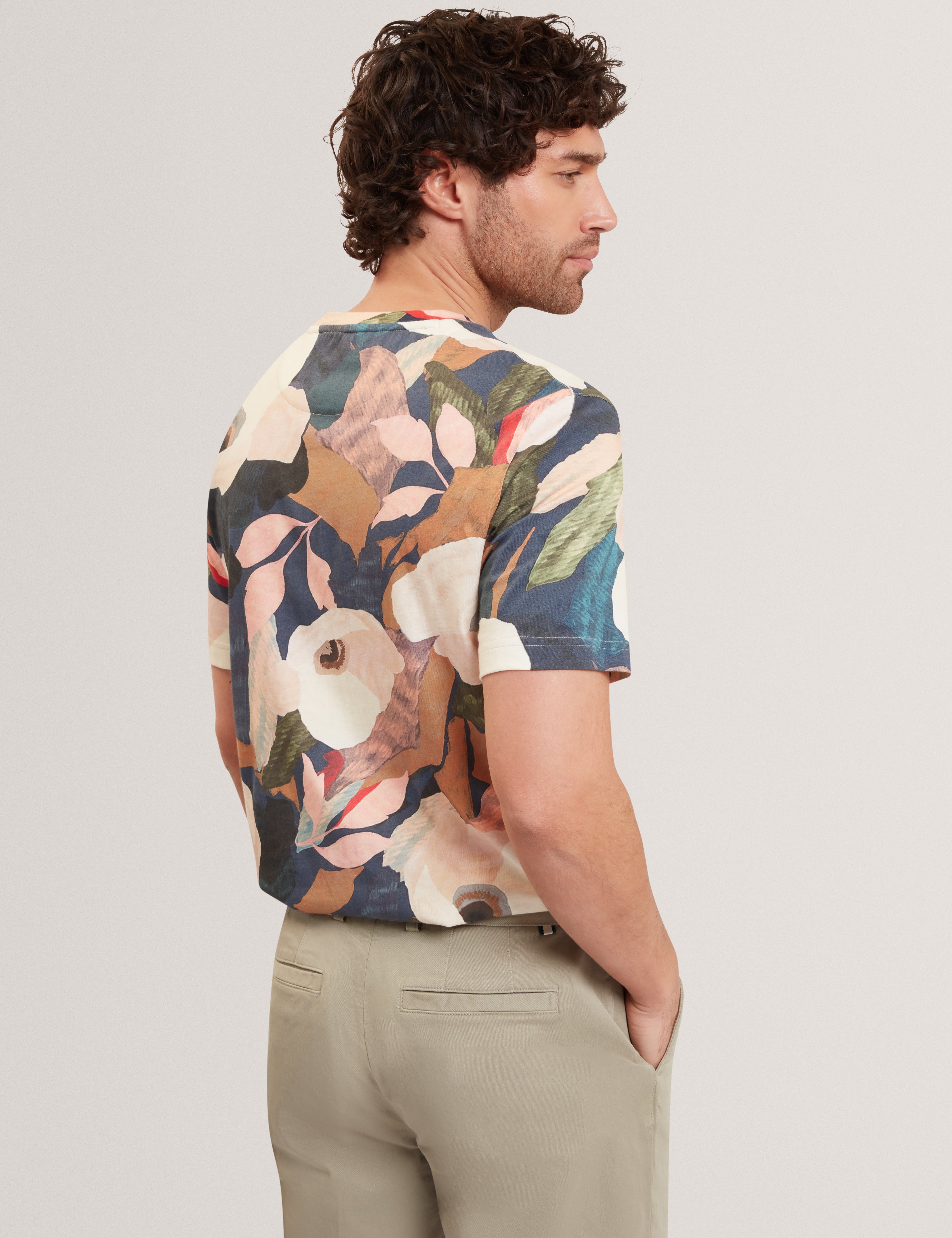 Dowlle Short Sleeve Linen Blend Floral T-Shirt Multicol