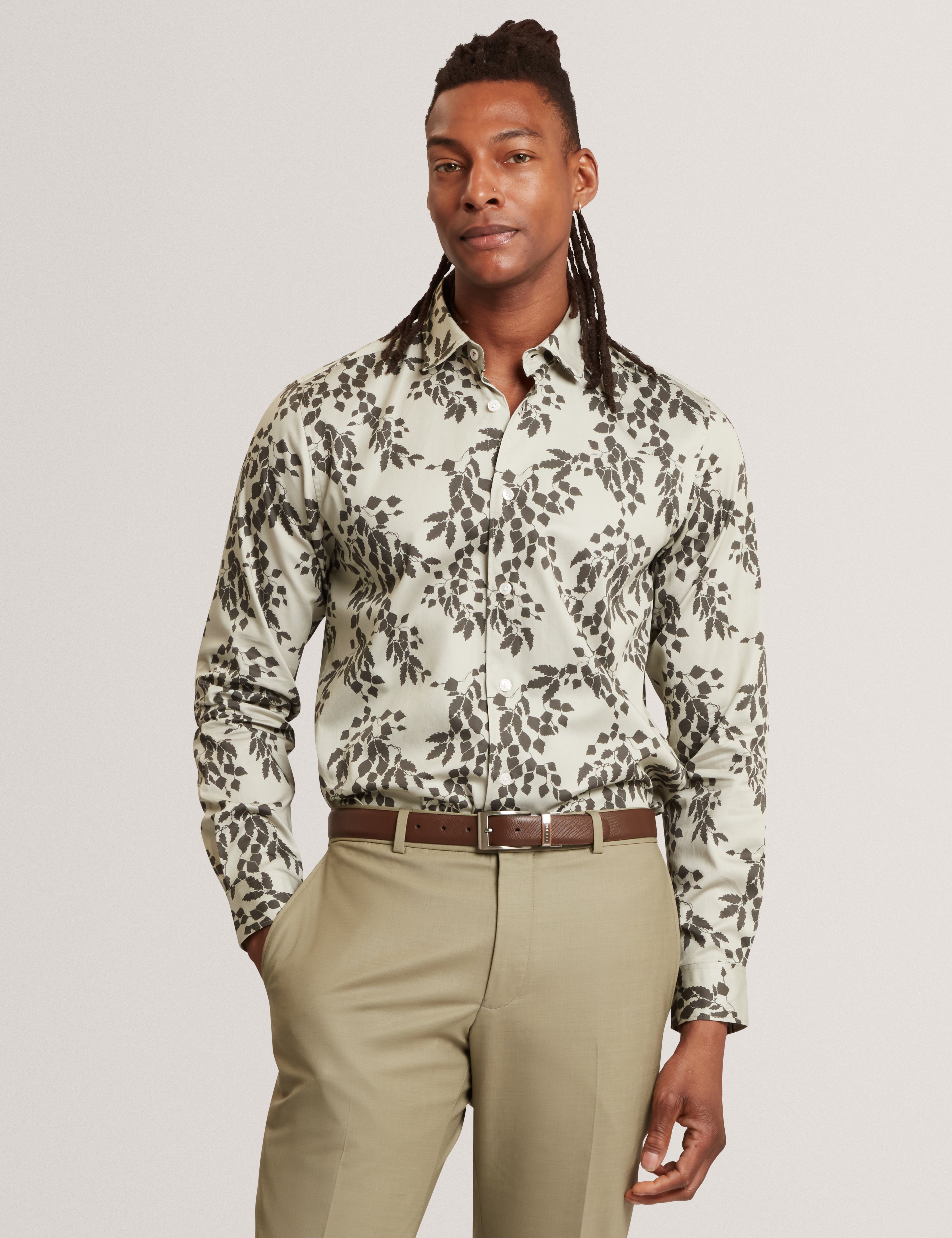 Dornan Ls Regular Shadow Leaf Print أخضر فاتح
