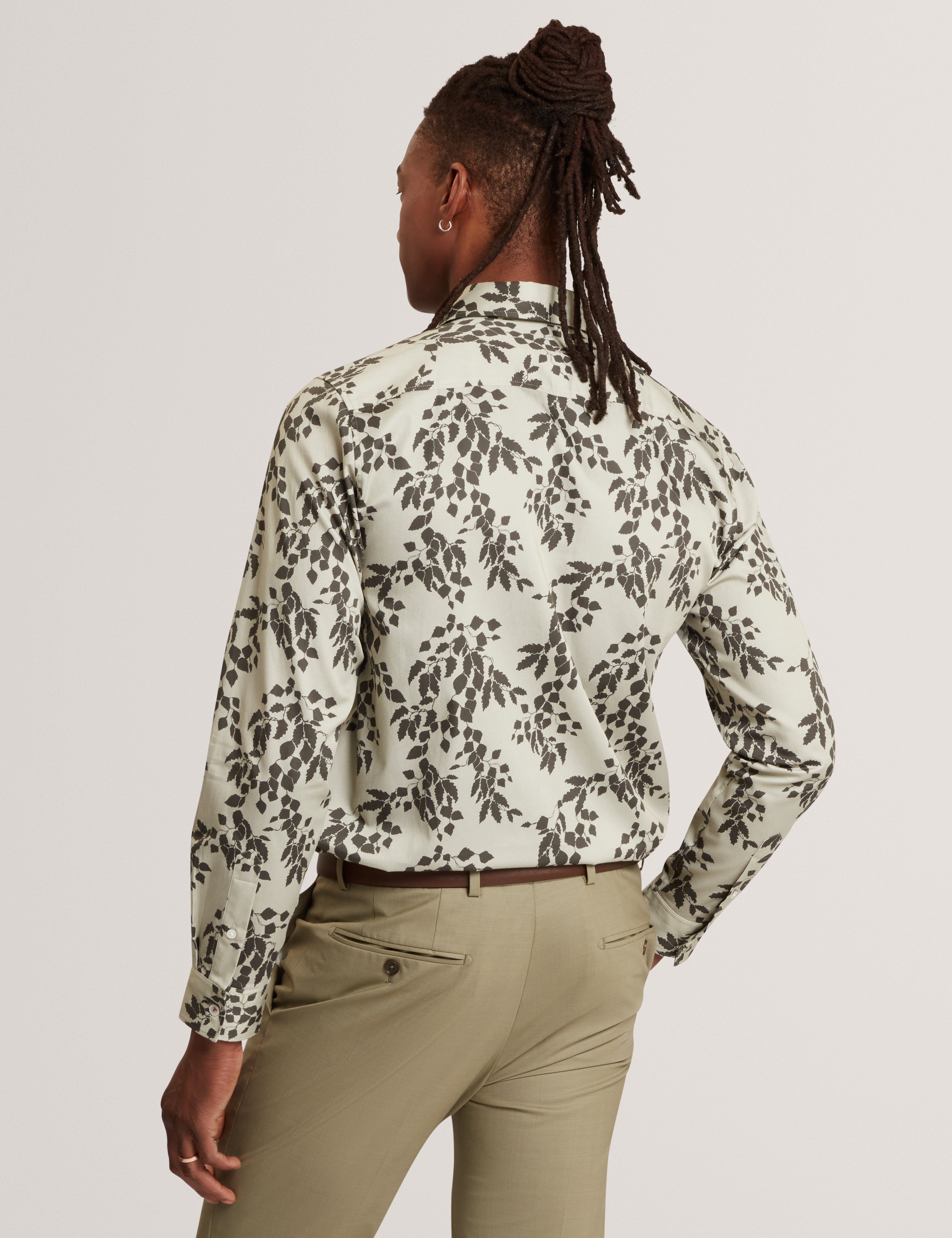 Dornan Ls Regular Shadow Leaf Print أخضر فاتح