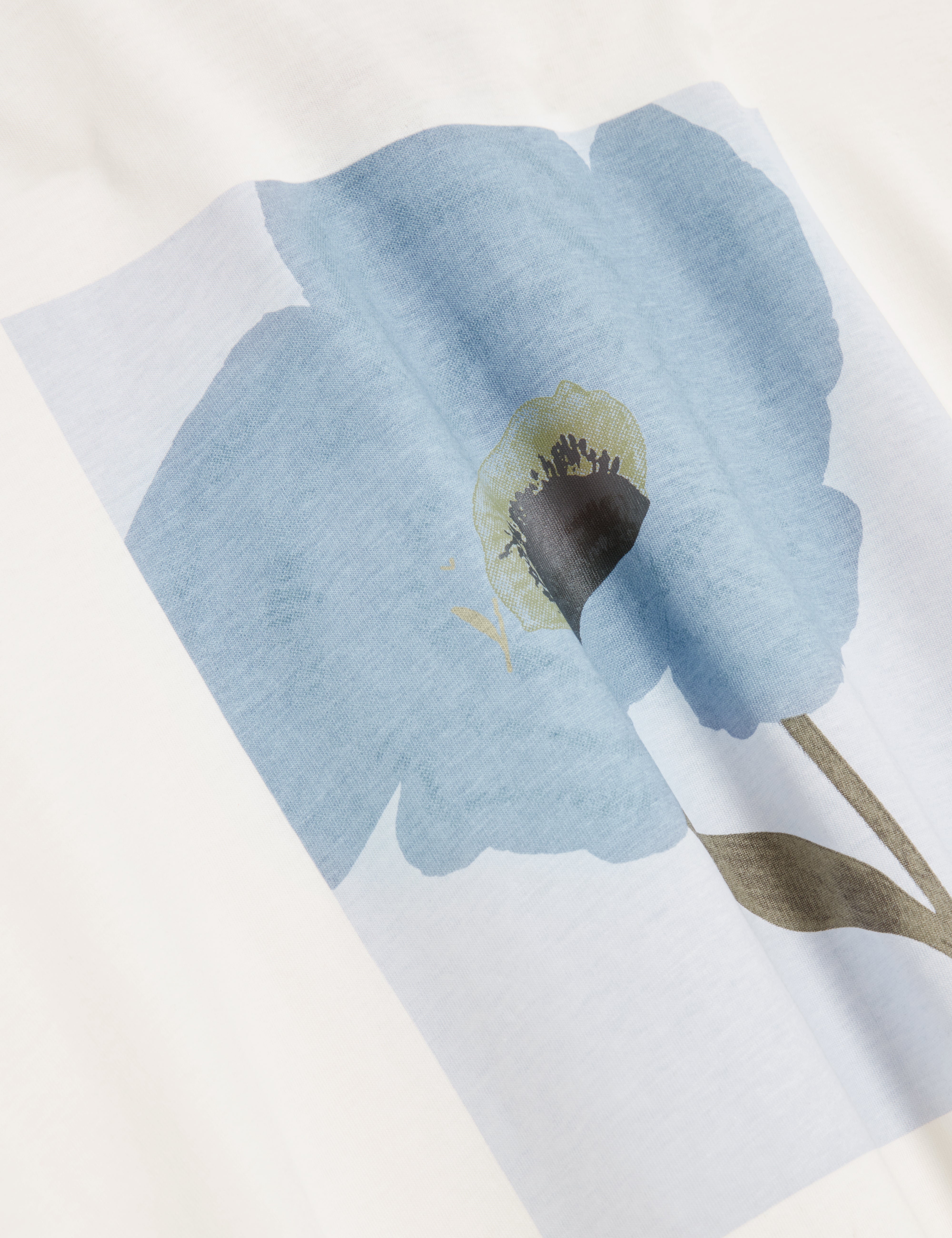 Crawley Short Sleeve Graphic Box Floral T-Shirt White