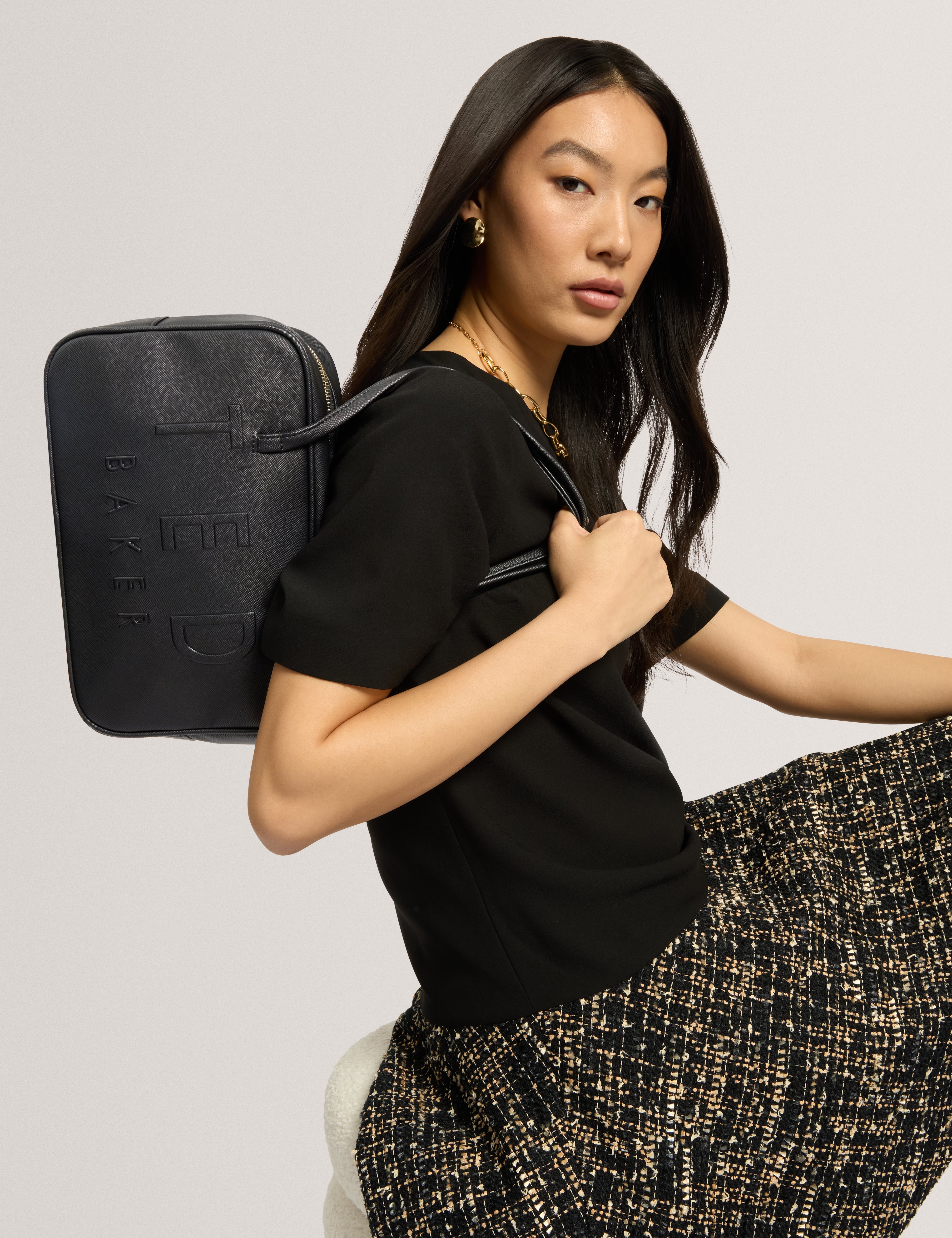 Launia Webbing Detail Non Leather Shoulder Bag Black