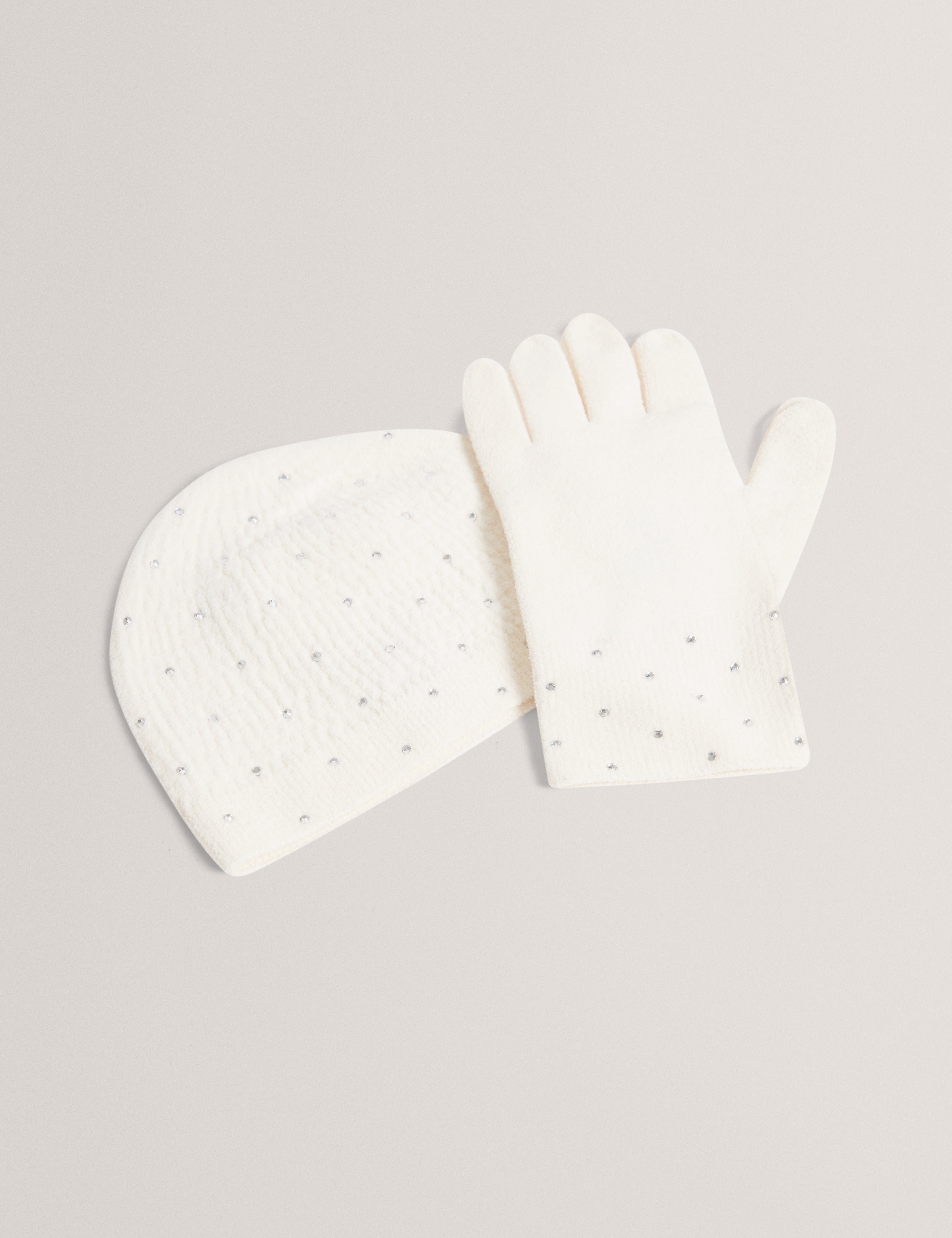 طقم قبعة وقفازات مزين بكريستالات 