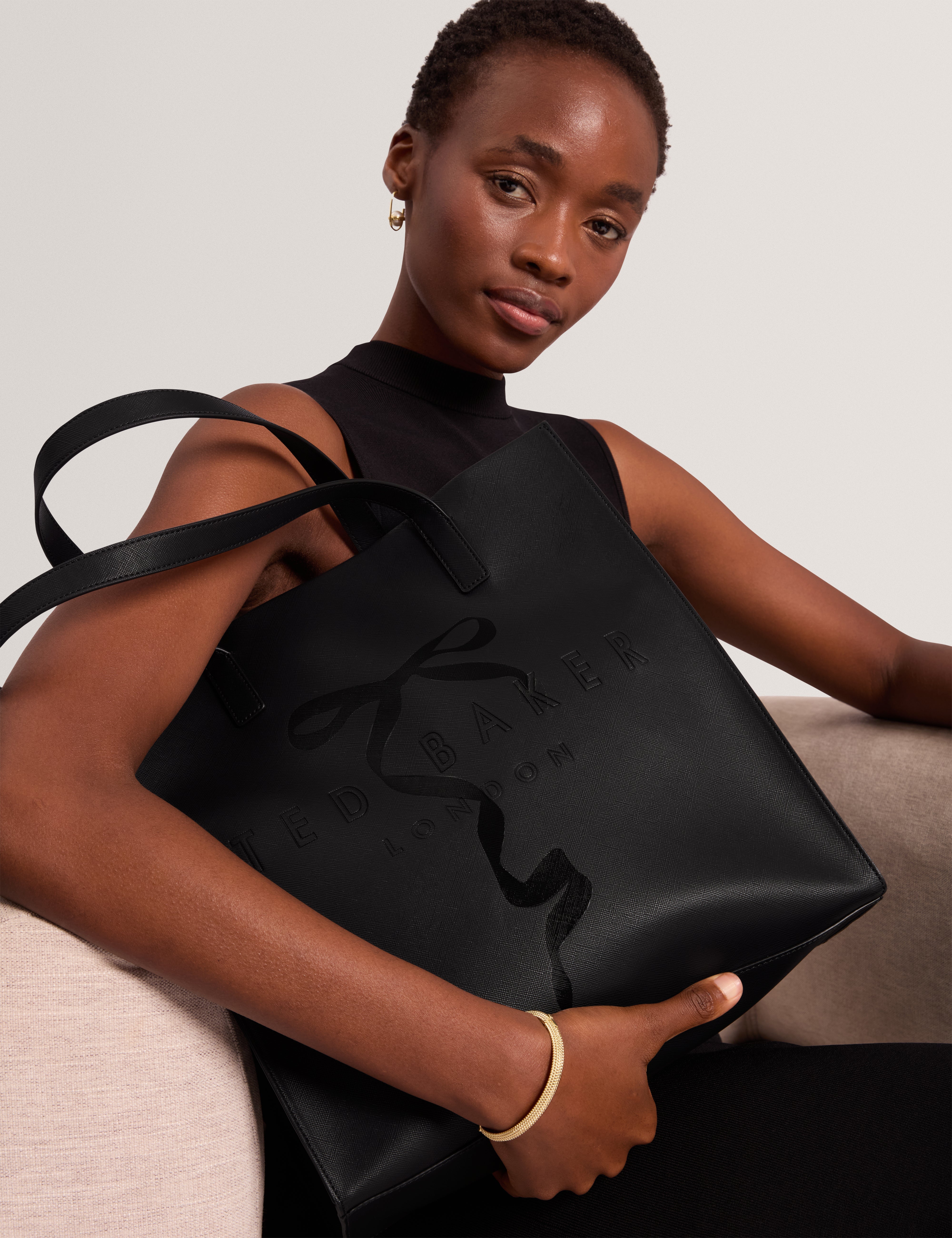 Jenncon Bow Detail Large Icon Bag Black