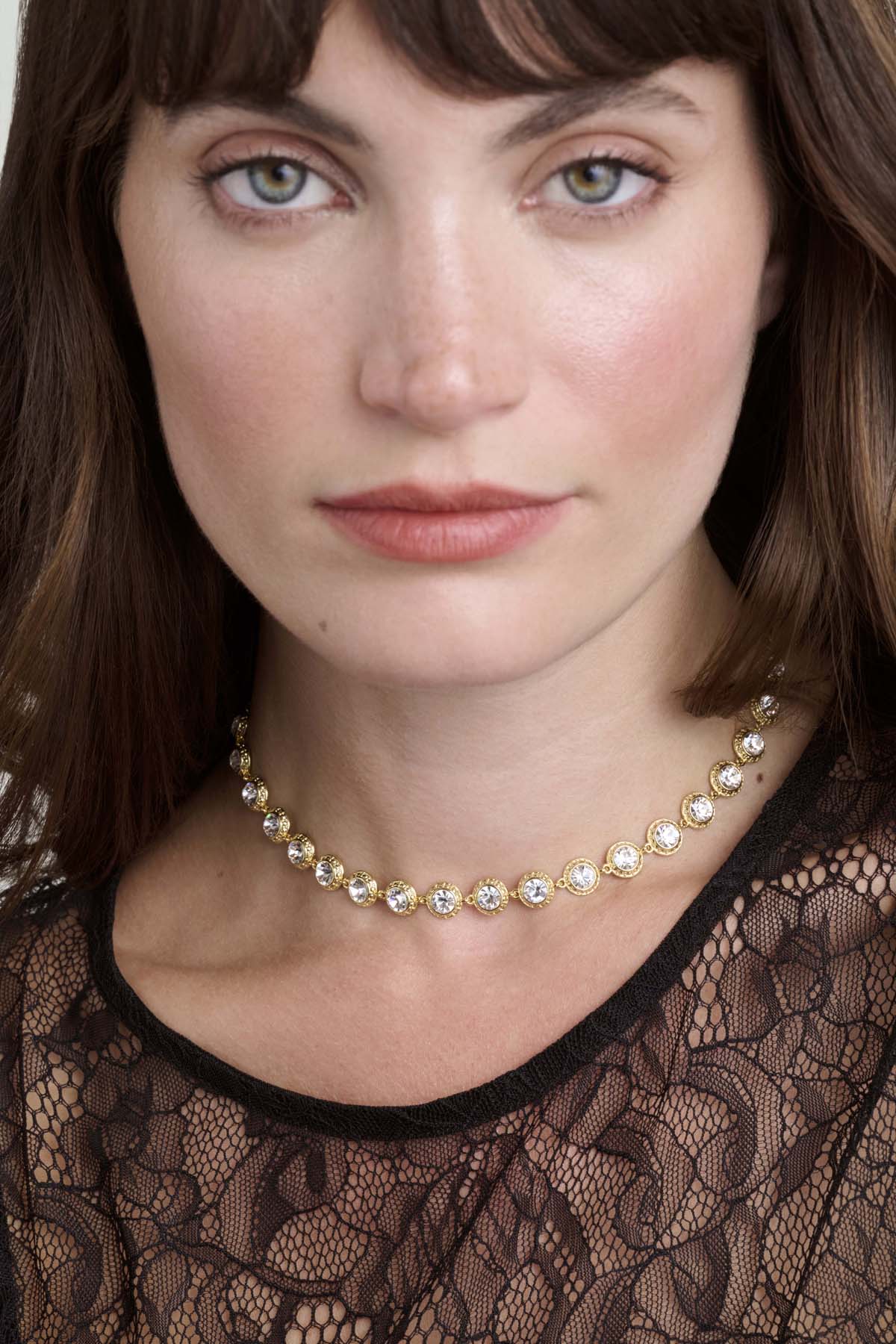 Solanna Solitaire Sparkle Crystal Chain Crystal