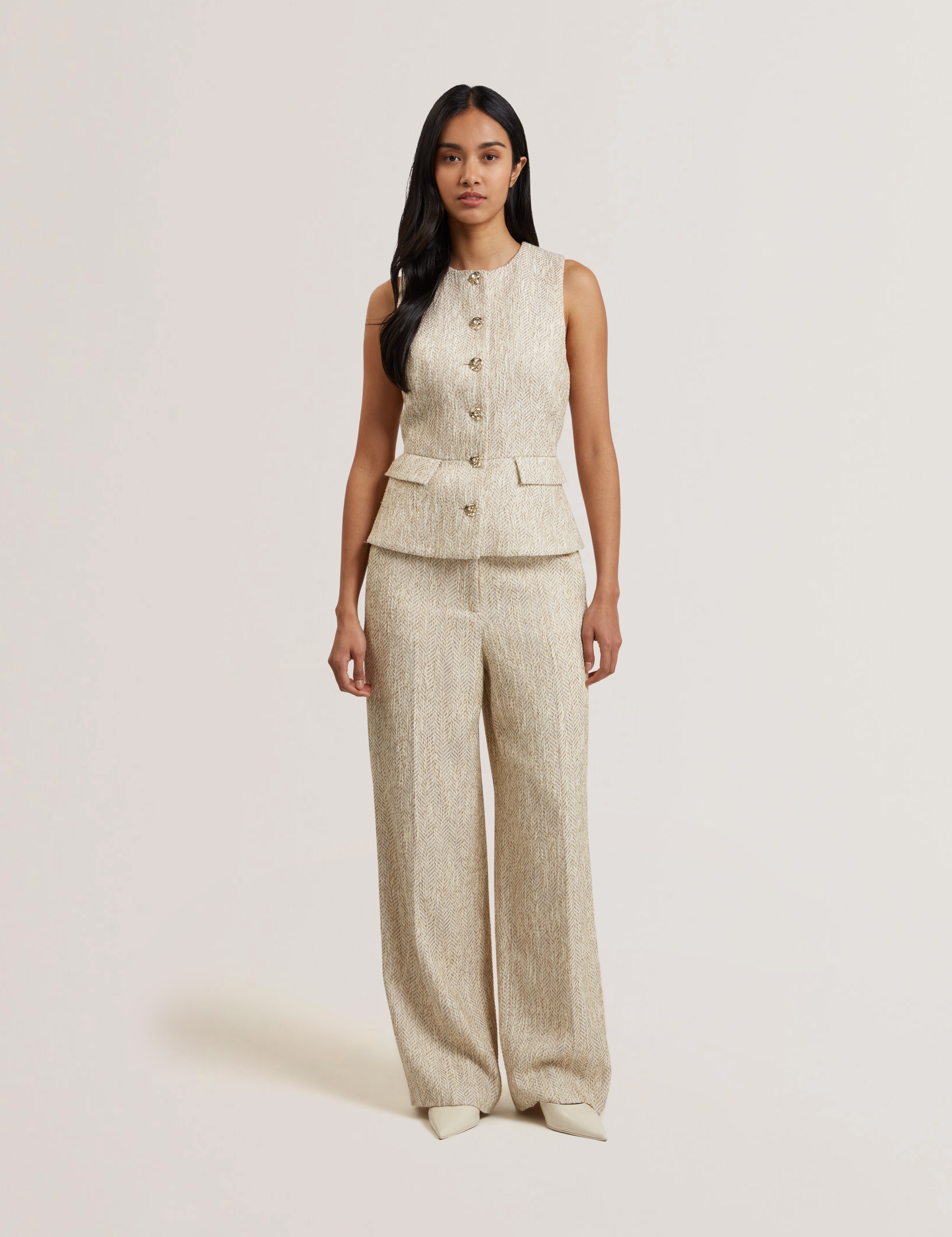 فولباو سترة بدون أكمام لون عاجي