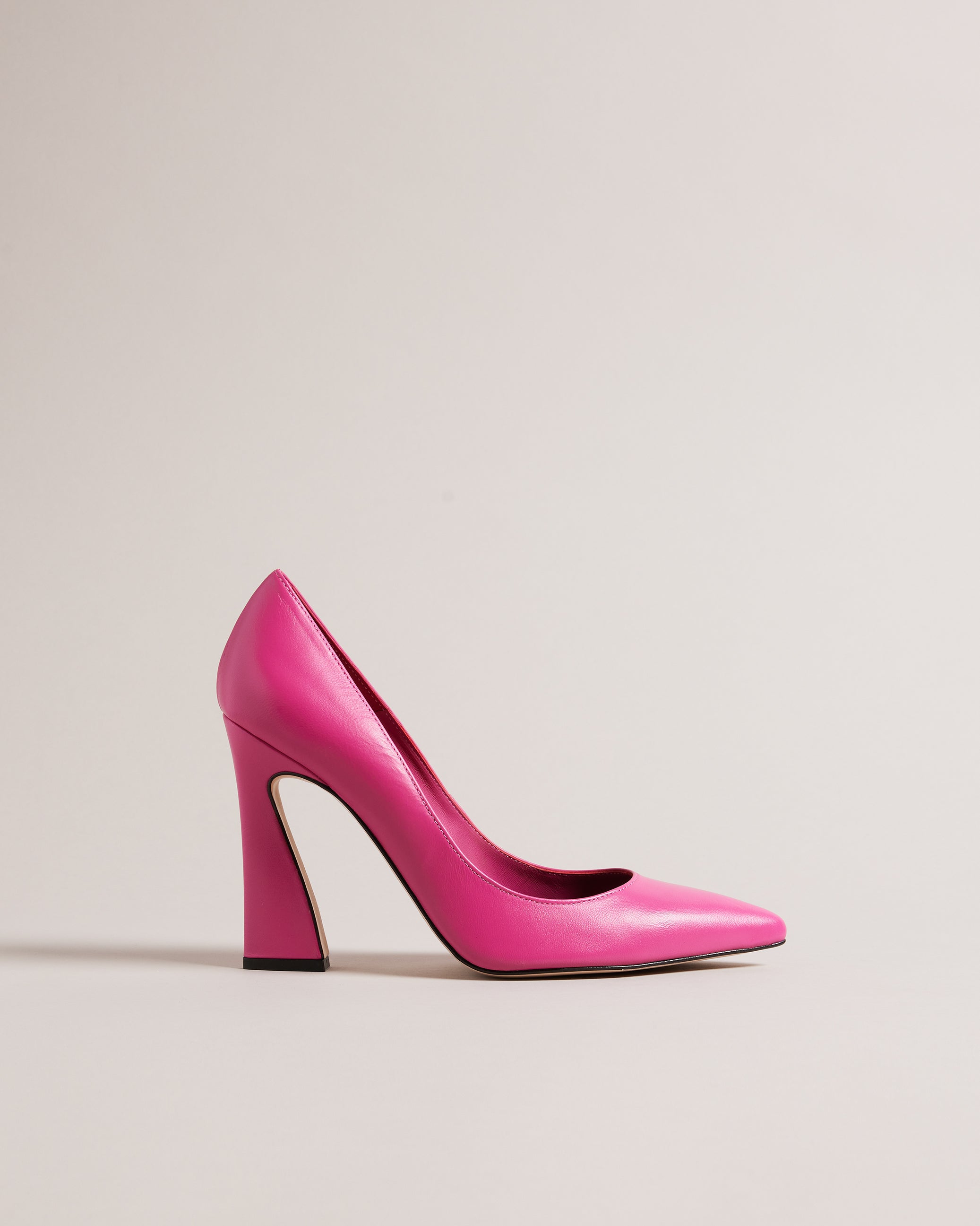 Teyma Geometric Heel Pointed Court Shoes Pink